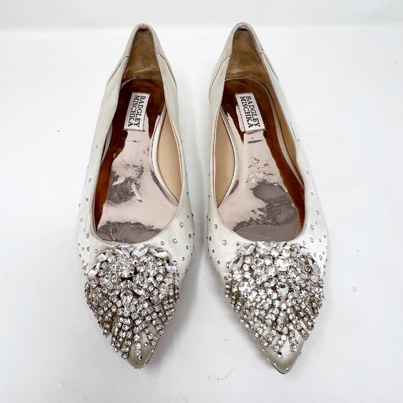 BADGLEY MISCHKA Shoes Flats Size 6 Ivory Crystal Ballerina Wedding Bridal New - Picture 1 of 13